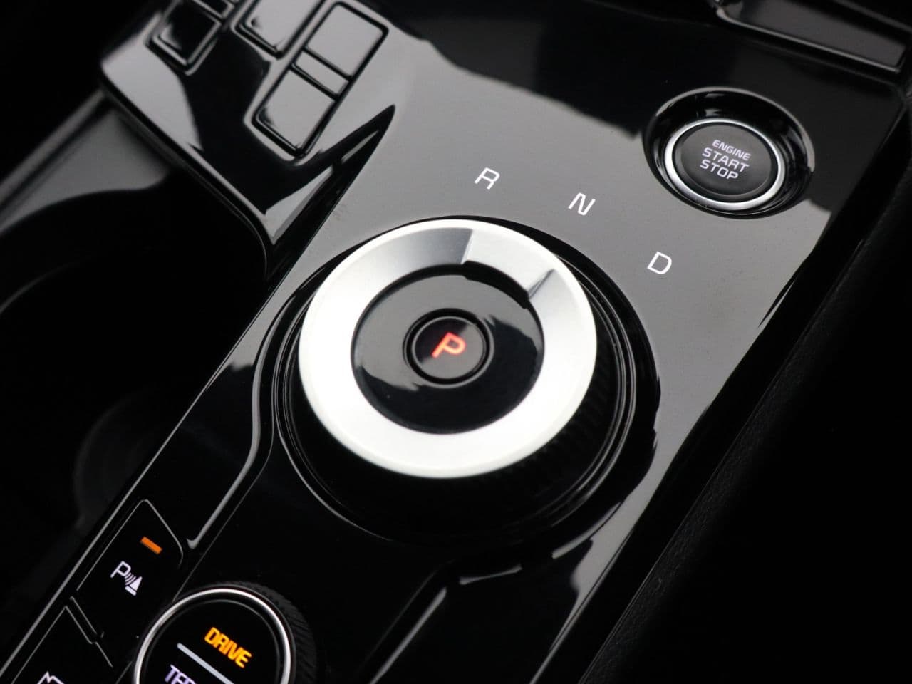 Kia Sportage 1.6 T-GDi 13.8kWh GT-Line — image 24