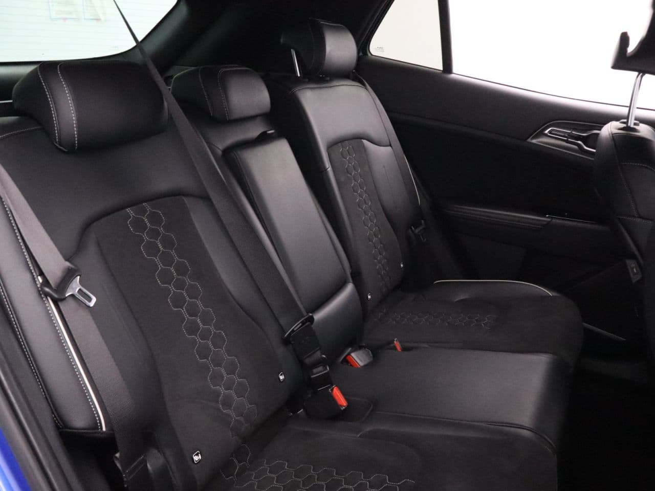 Kia Sportage 1.6 T-GDi 13.8kWh GT-Line — image 49