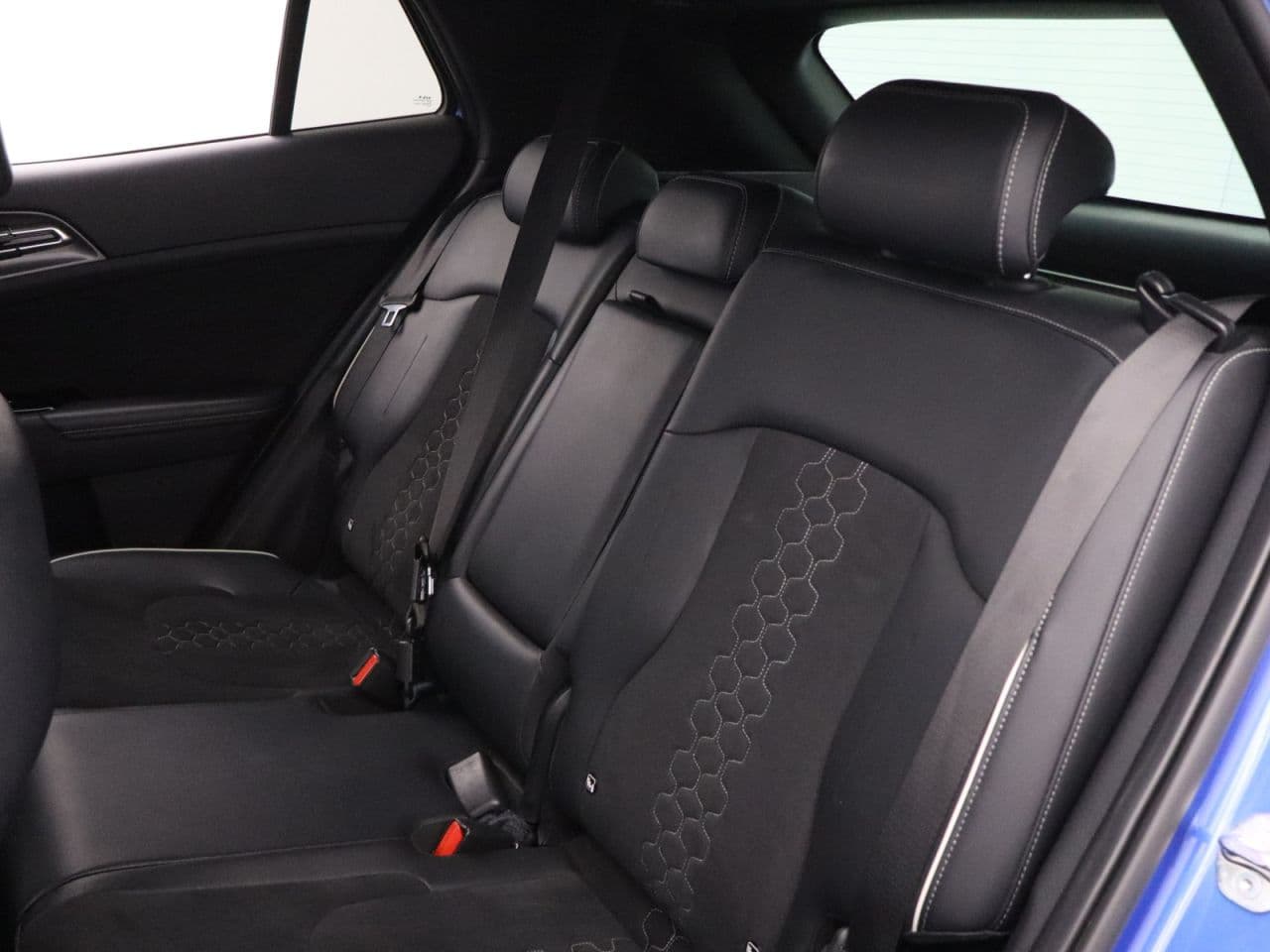 Kia Sportage 1.6 T-GDi 13.8kWh GT-Line — image 50