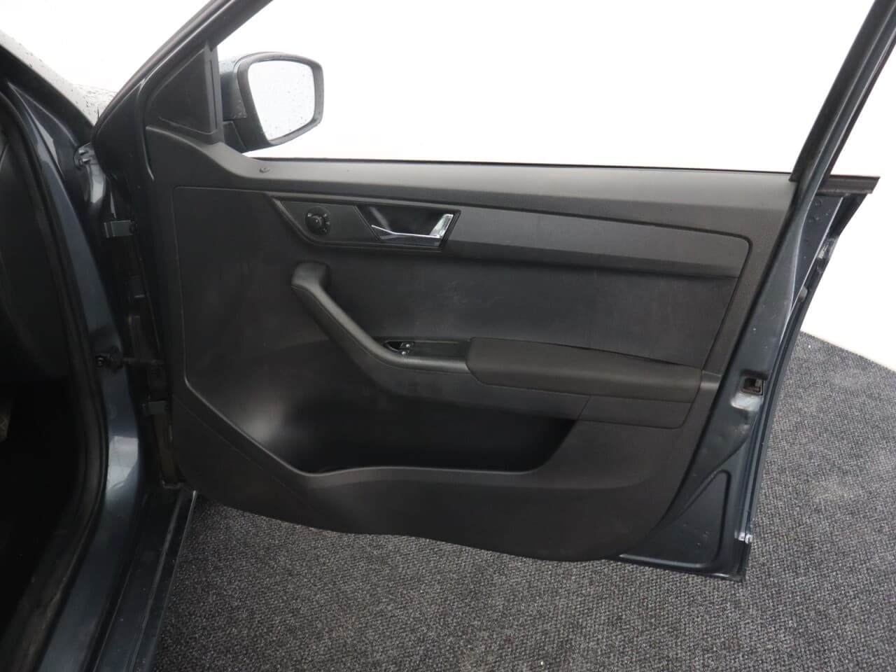 Skoda Fabia 1.0 TSI SE — image 33