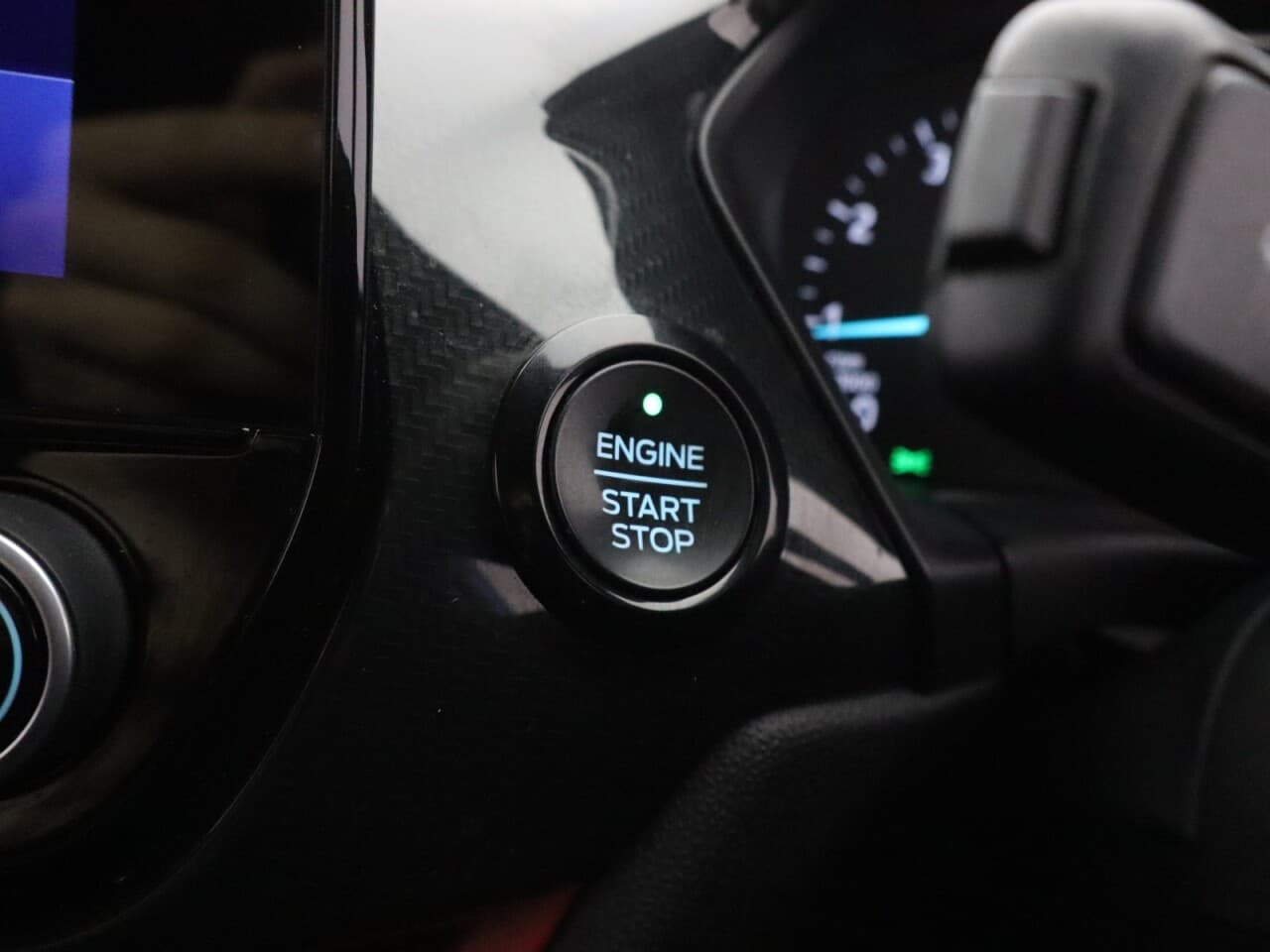 Ford Fiesta 1.0T EcoBoost GPF ST-Line X — image 30