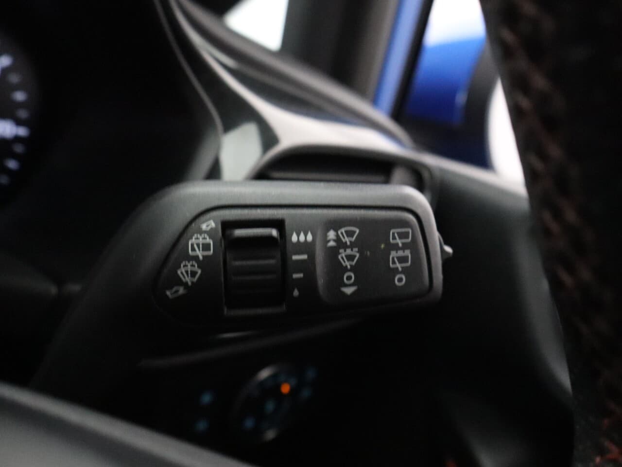 Ford Fiesta 1.0T EcoBoost GPF ST-Line X — image 38