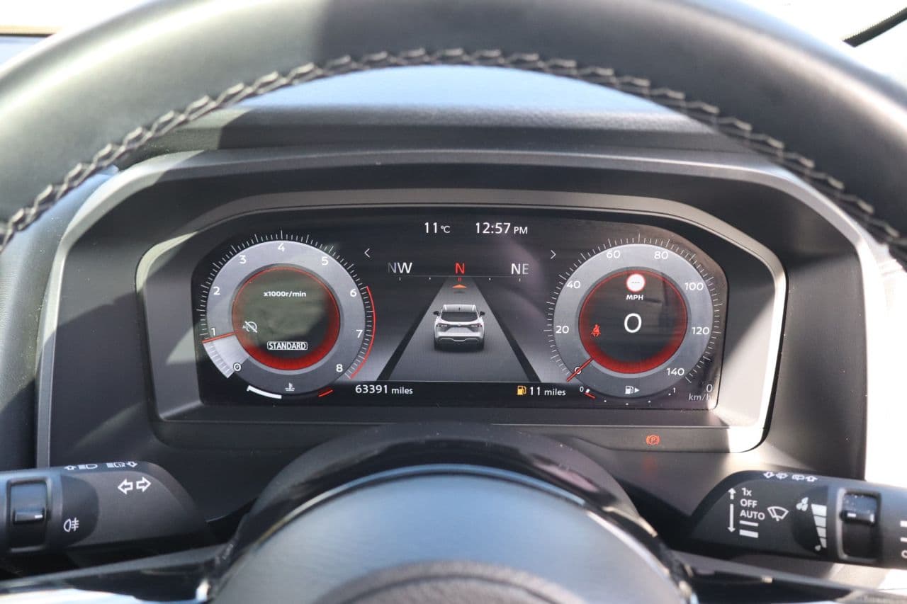 Nissan Qashqai 1.3 DIG-T MHEV N-Connecta Glass Roof — image 20