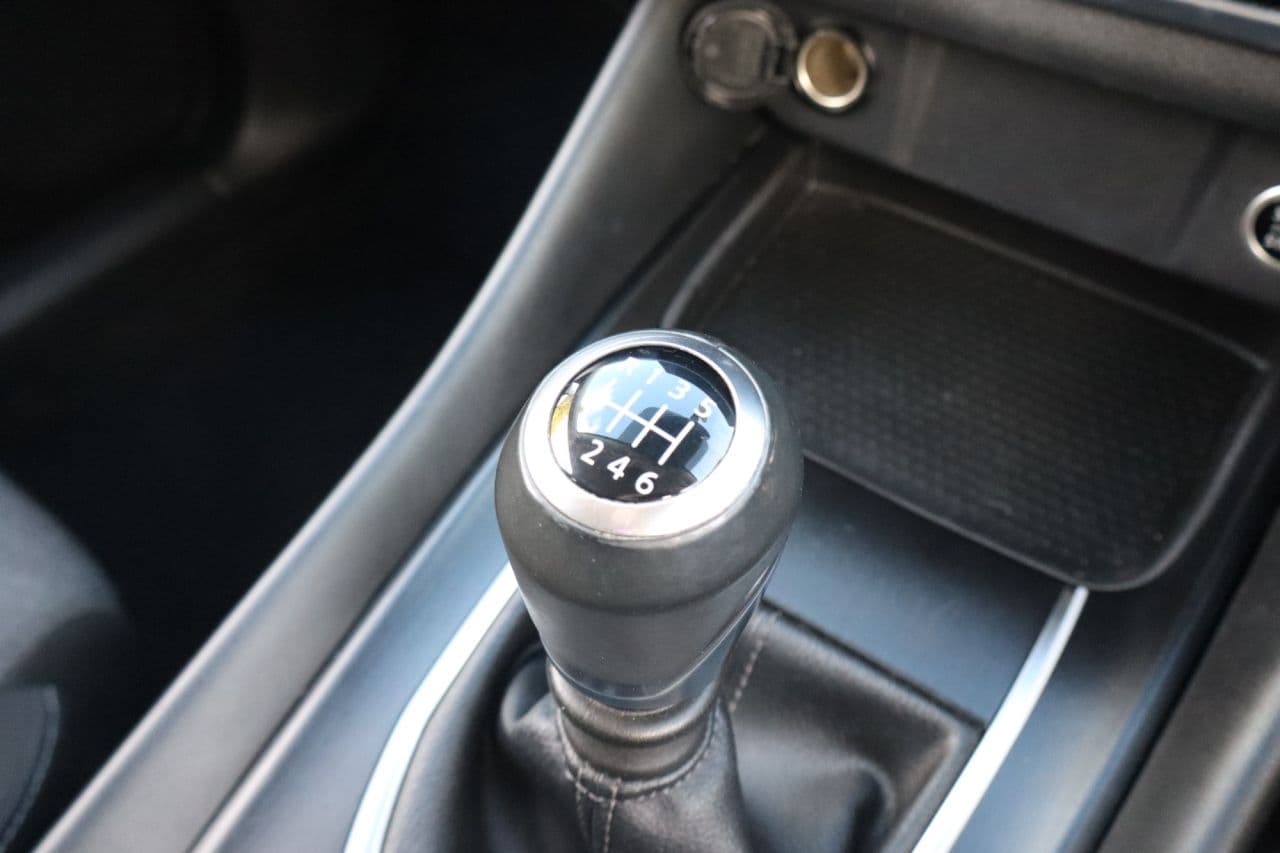 Nissan Qashqai 1.3 DIG-T MHEV N-Connecta Glass Roof — image 23