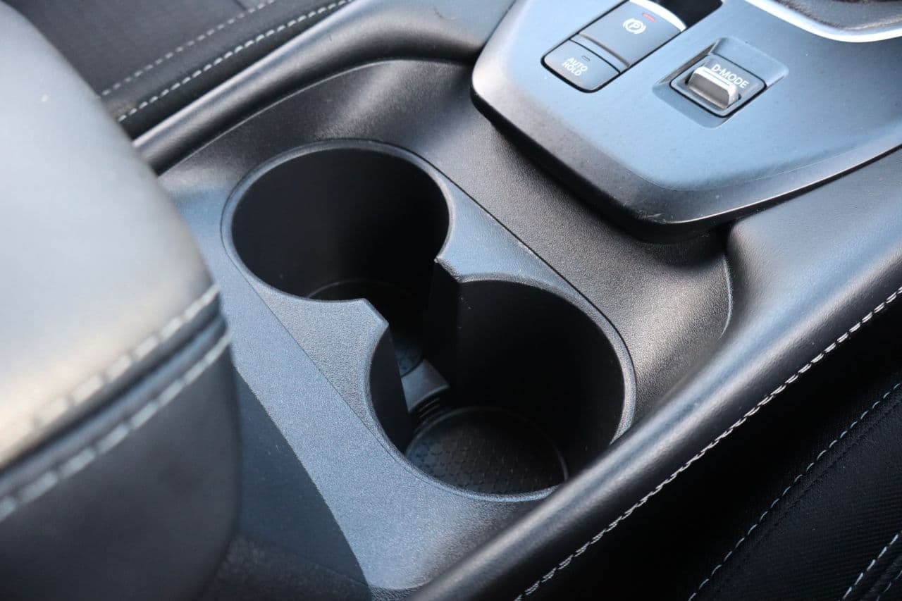 Nissan Qashqai 1.3 DIG-T MHEV N-Connecta Glass Roof — image 24