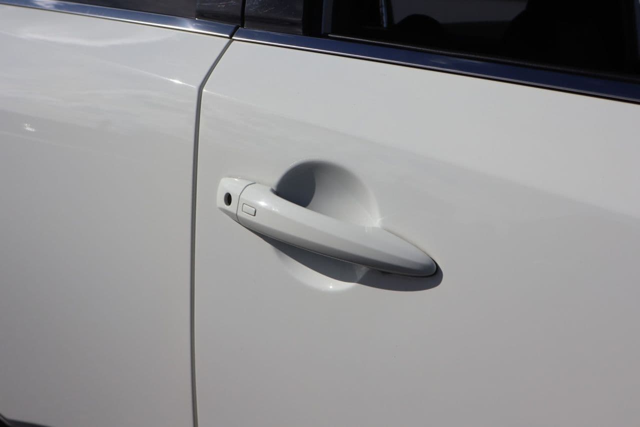 Nissan Qashqai 1.3 DIG-T MHEV N-Connecta Glass Roof — image 52