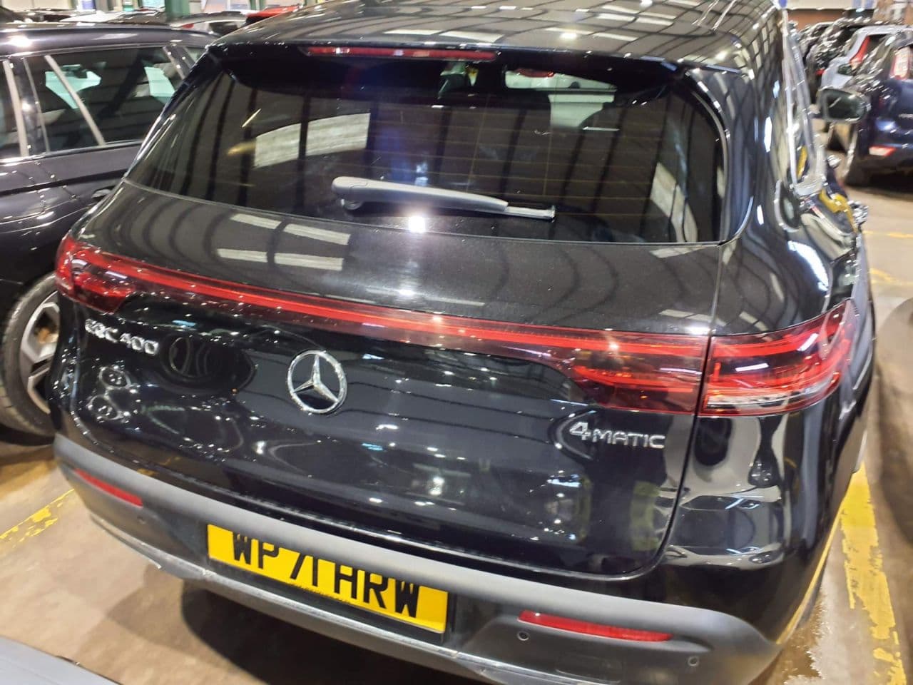 Mercedes-Benz Eqc EQC 400 80kWh Sport — image 6