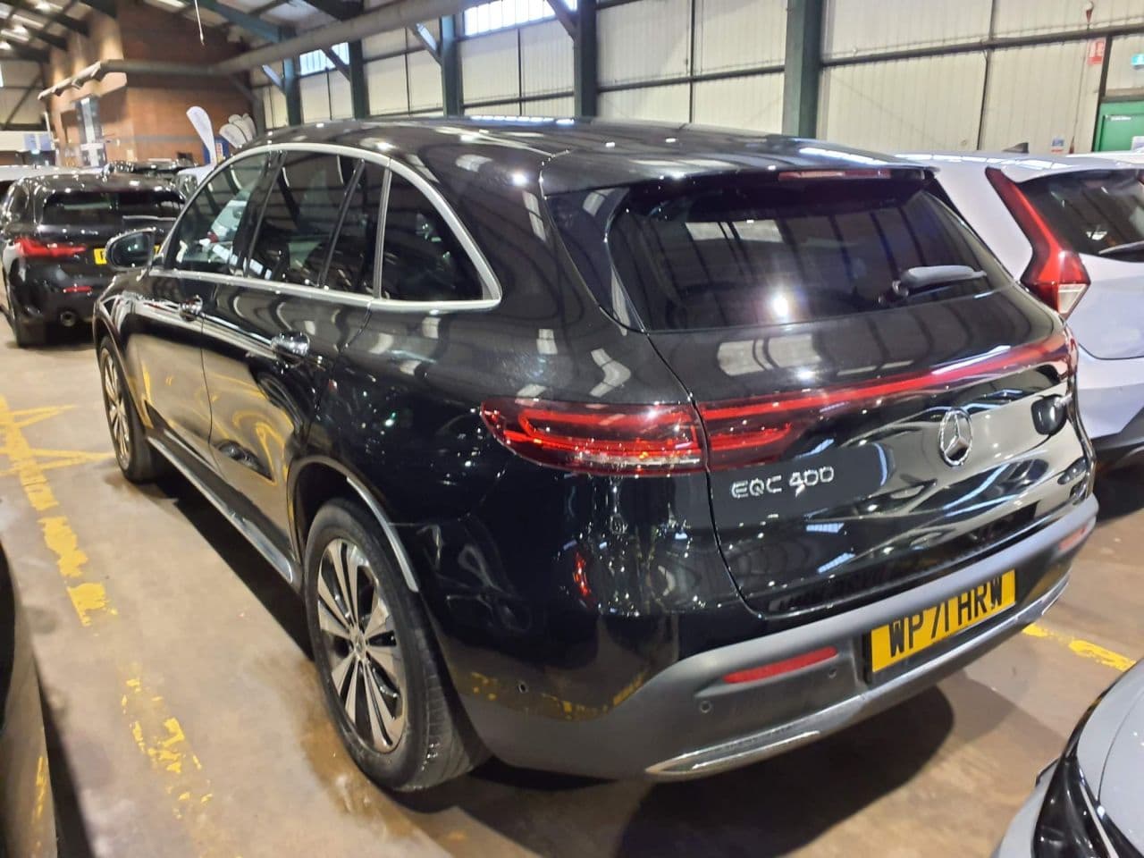 Mercedes-Benz Eqc EQC 400 80kWh Sport — image 7