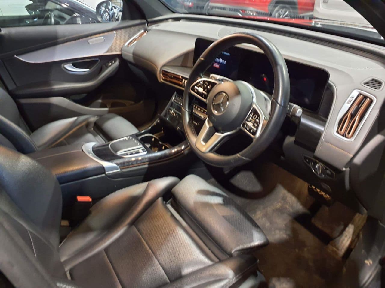 Mercedes-Benz Eqc EQC 400 80kWh Sport — image 9