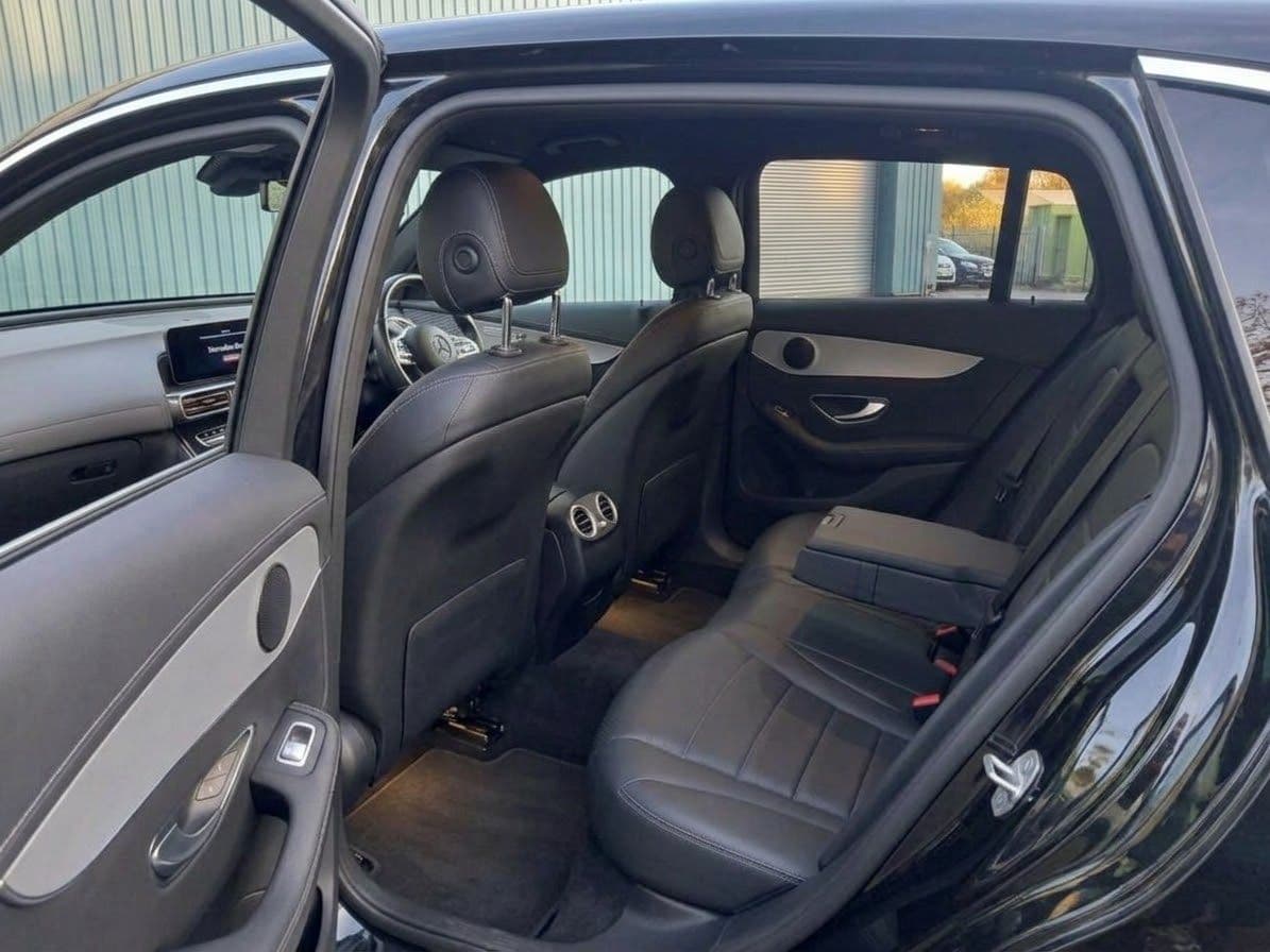 Mercedes-Benz Eqc EQC 400 80kWh Sport — image 9