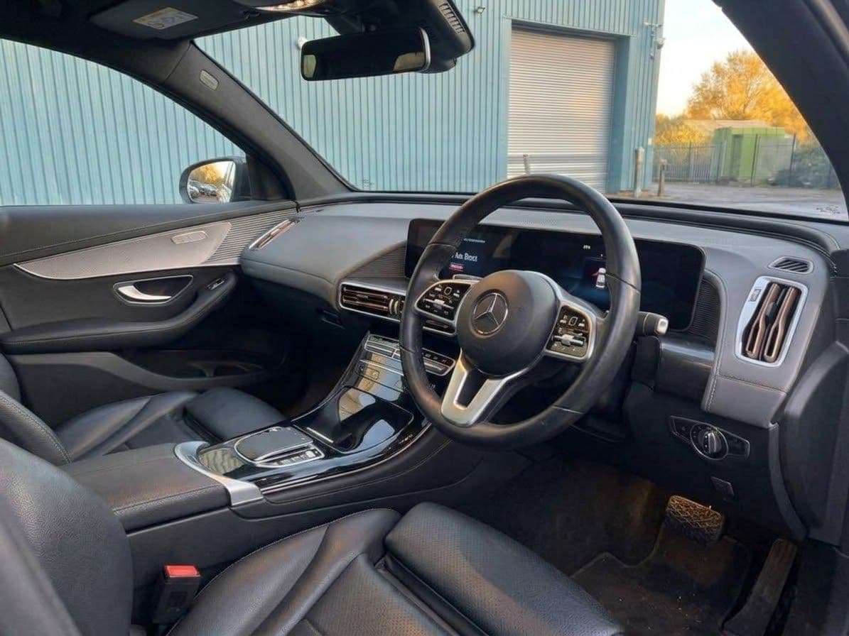 Mercedes-Benz Eqc EQC 400 80kWh Sport — image 7