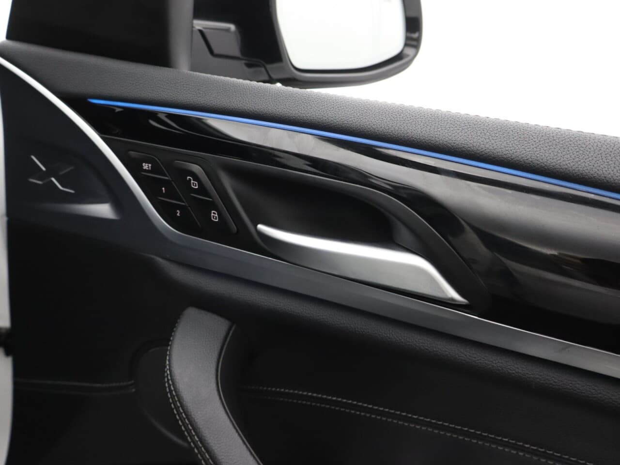 BMW IX3 80kWh Premier Edition — image 56