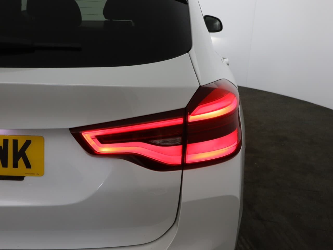 BMW IX3 80kWh Premier Edition — image 68