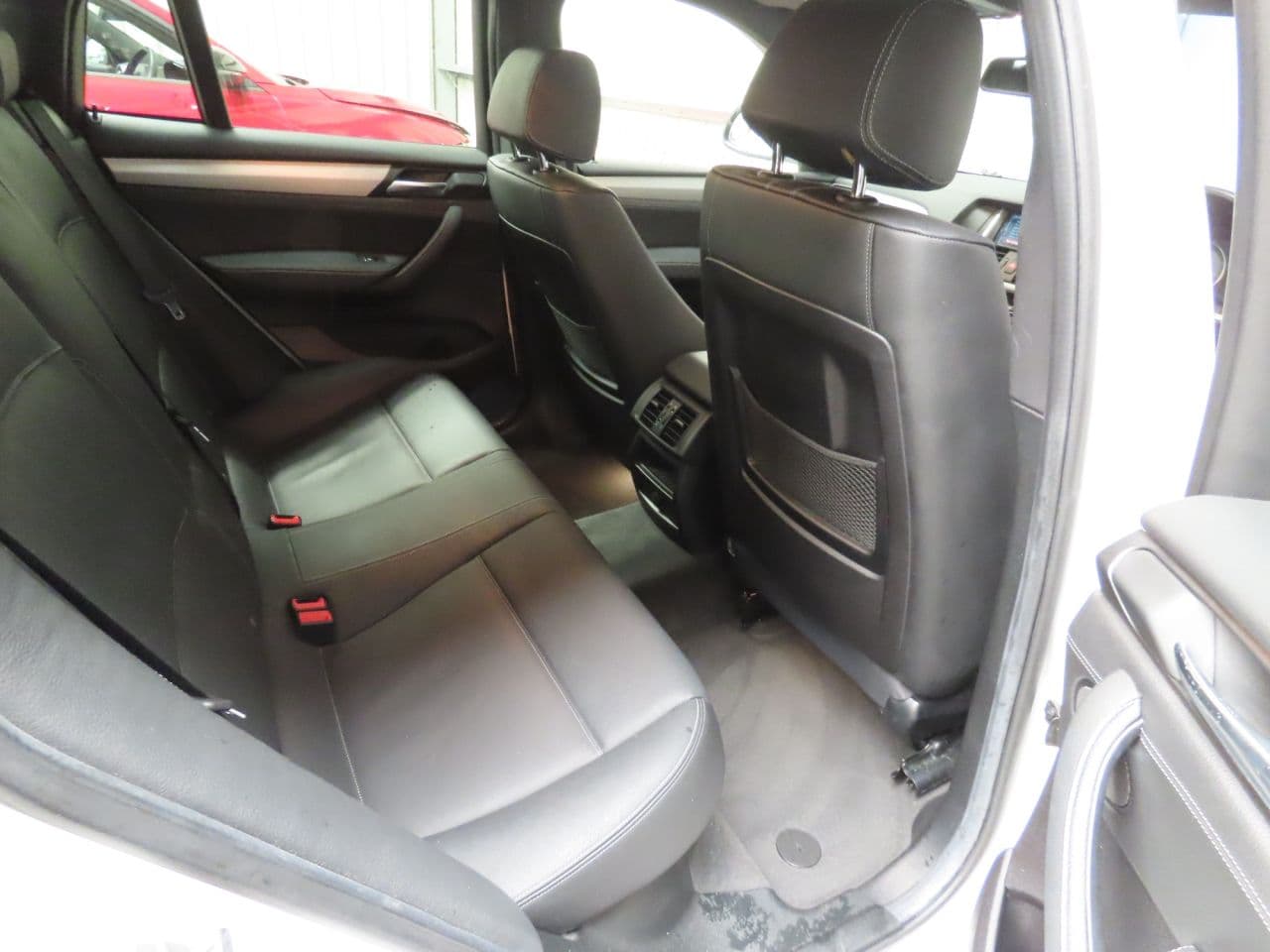 BMW X4 2.0 20d M Sport — image 13