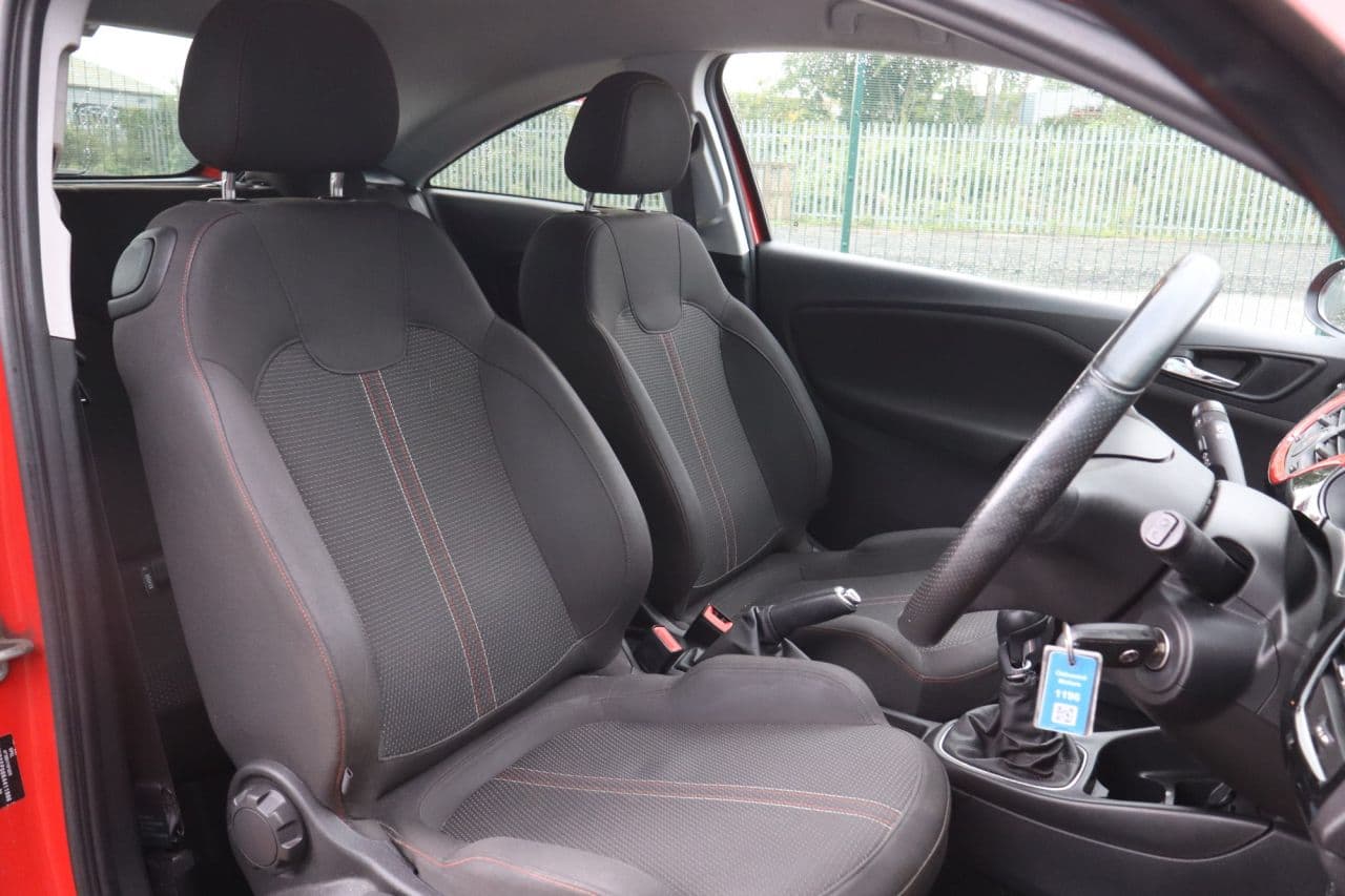 Vauxhall Corsa 1.4i ecoTEC SRi VX Line Nav Black — image 7