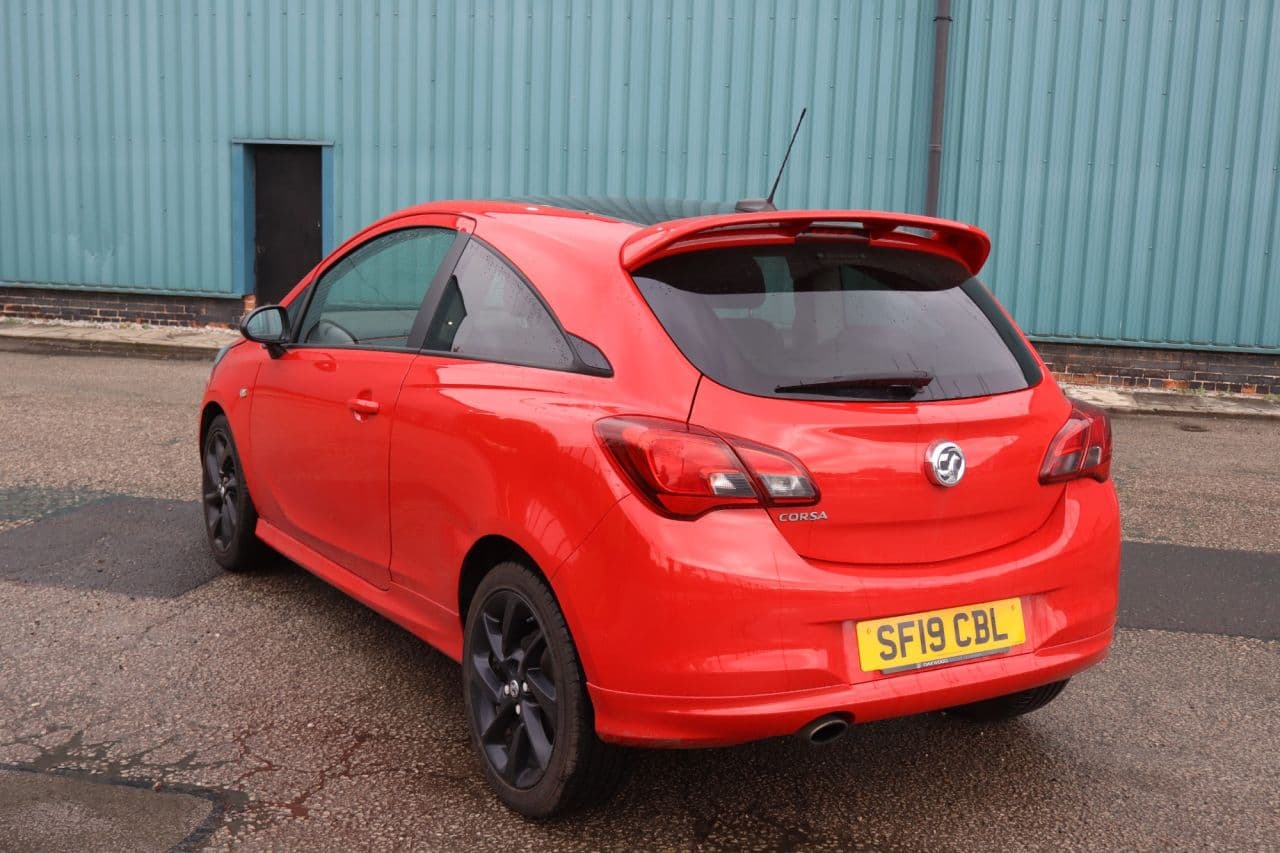 Vauxhall Corsa 1.4i ecoTEC SRi VX Line Nav Black — image 4
