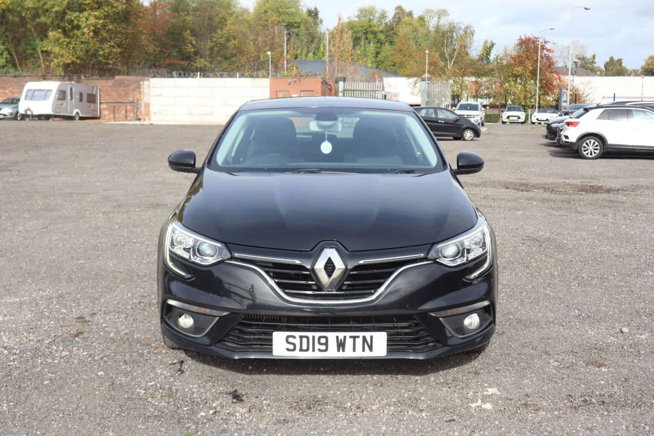 Renault Megane 1.3 TCe Play — image 4