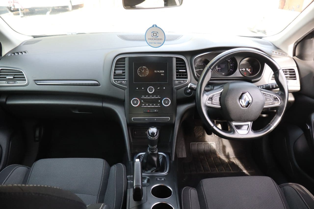 Renault Megane 1.3 TCe Play — image 12