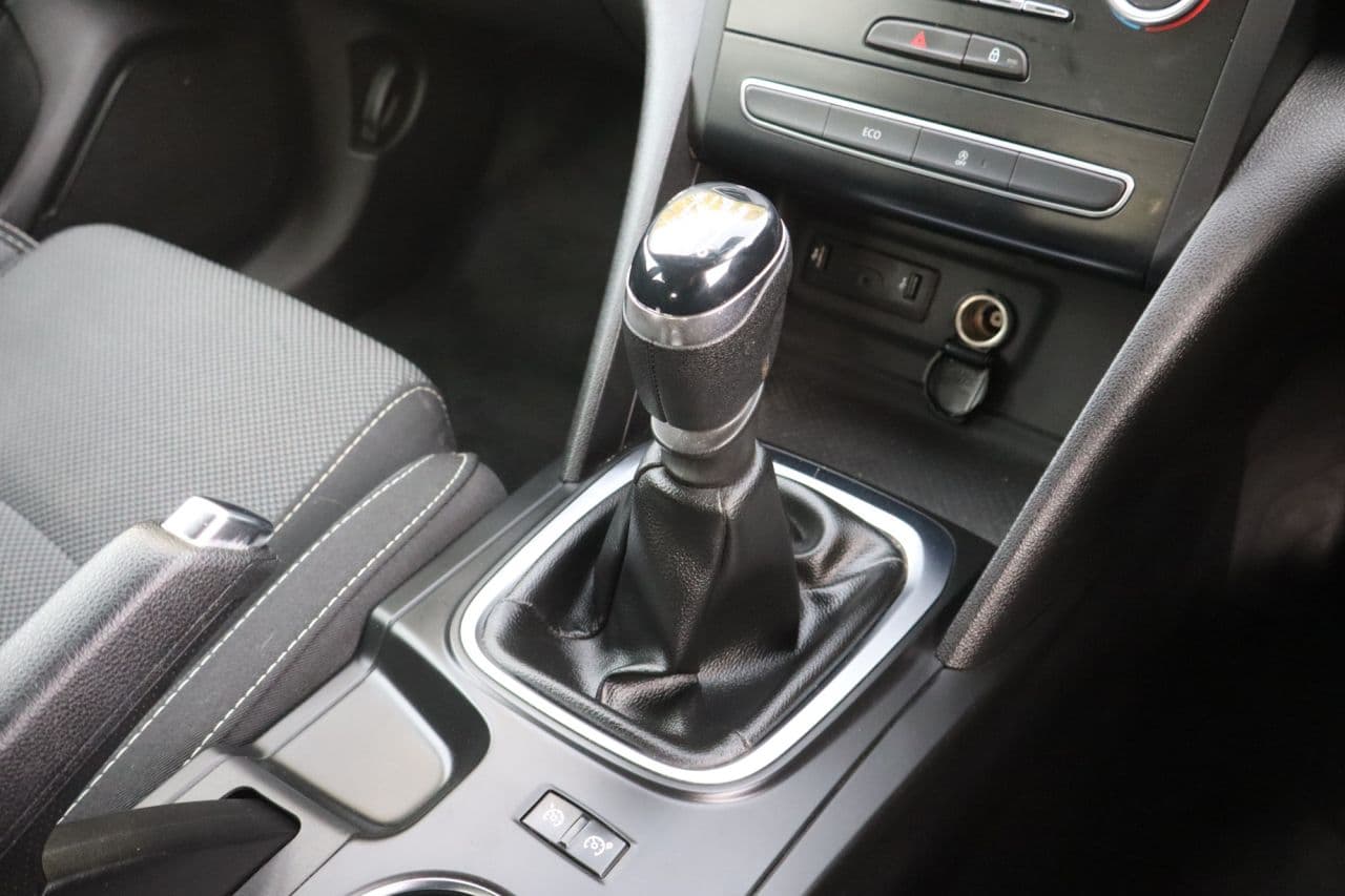 Renault Megane 1.3 TCe Play — image 22