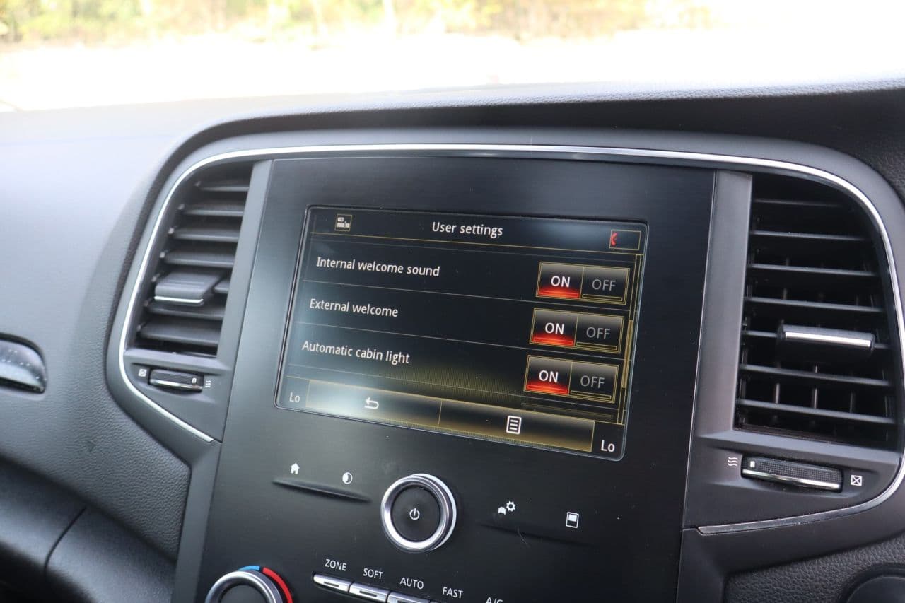 Renault Megane 1.3 TCe Play — image 34