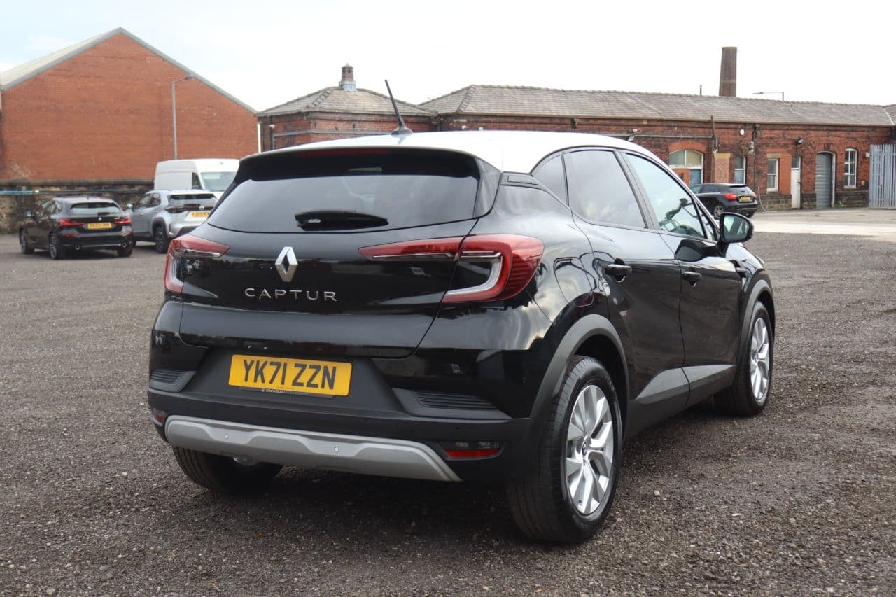 Renault Captur 1.0 TCe Iconic — image 10