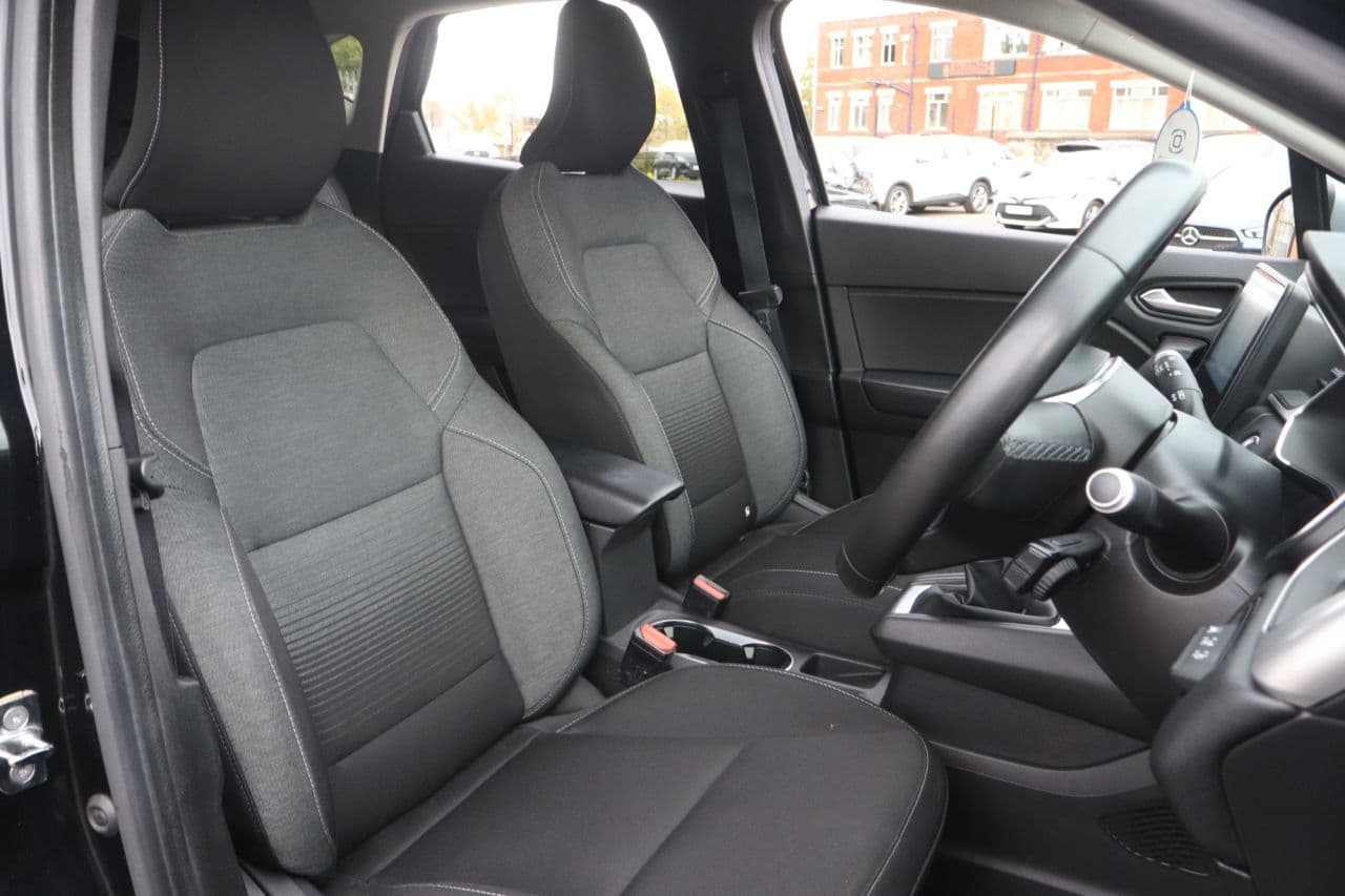 Renault Captur 1.0 TCe Iconic — image 15