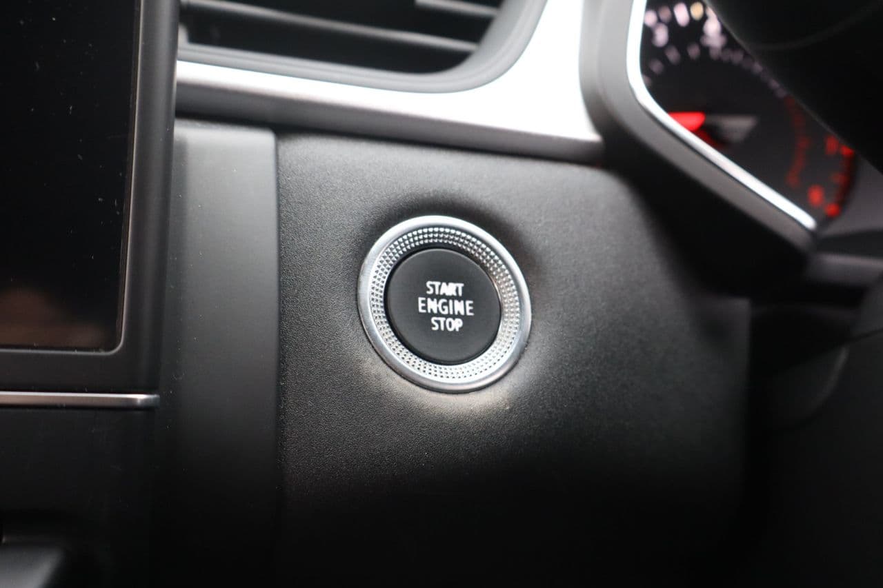 Renault Captur 1.0 TCe Iconic — image 29