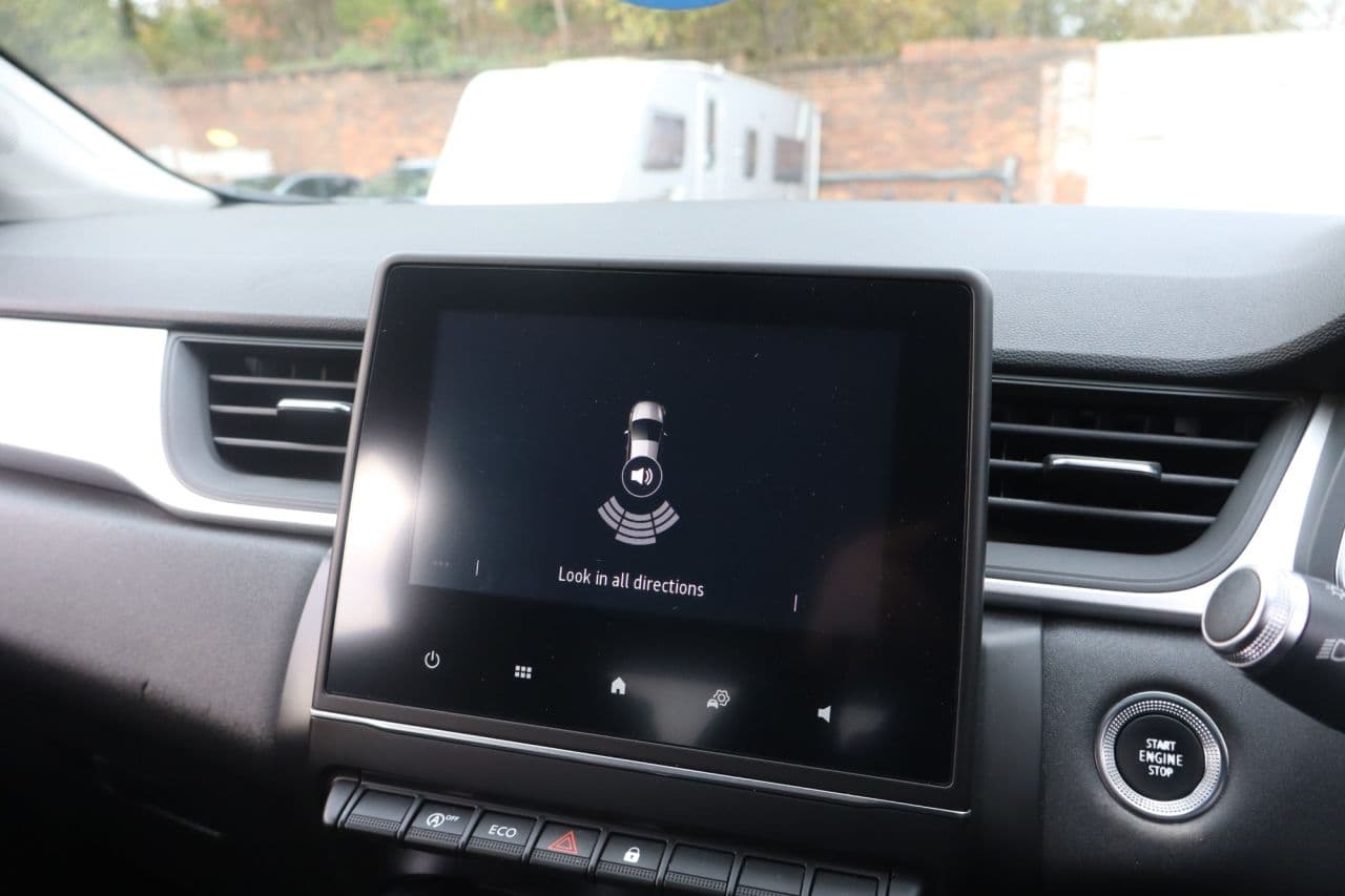 Renault Captur 1.0 TCe Iconic — image 32