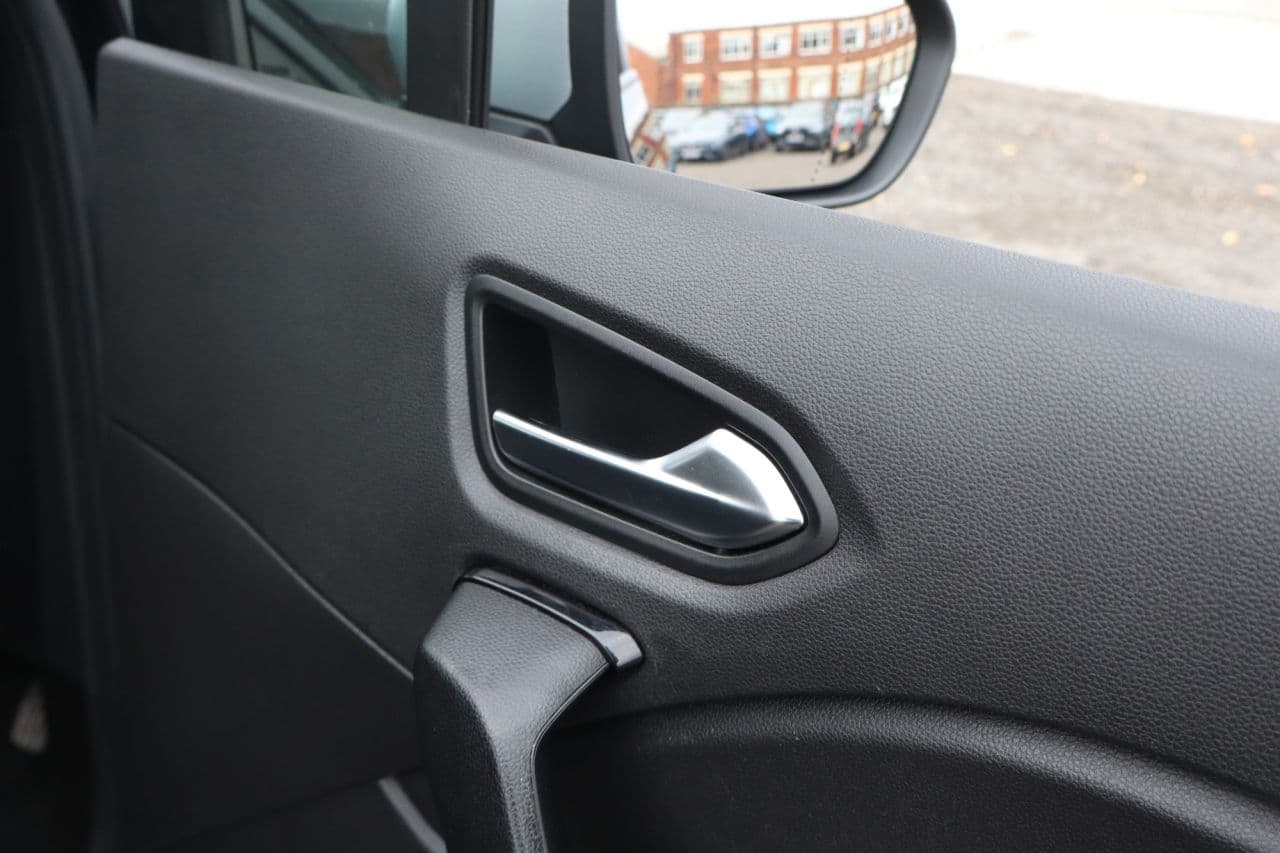 Renault Captur 1.0 TCe Iconic — image 46