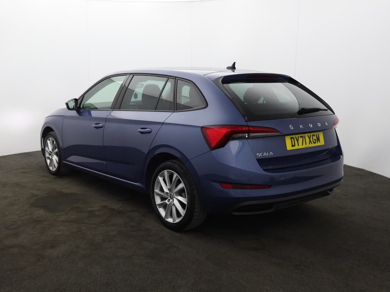 Skoda Scala 1.0 TSI SE L — image 8