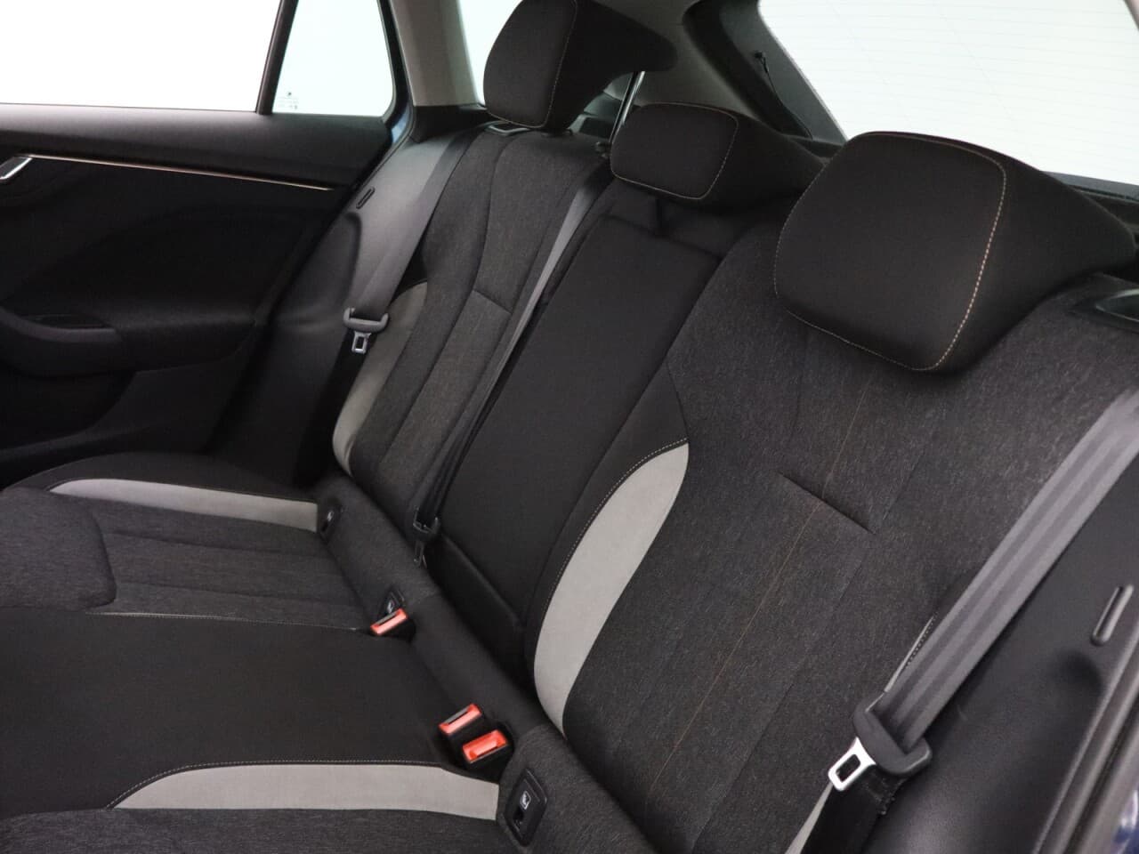Skoda Scala 1.0 TSI SE L — image 39
