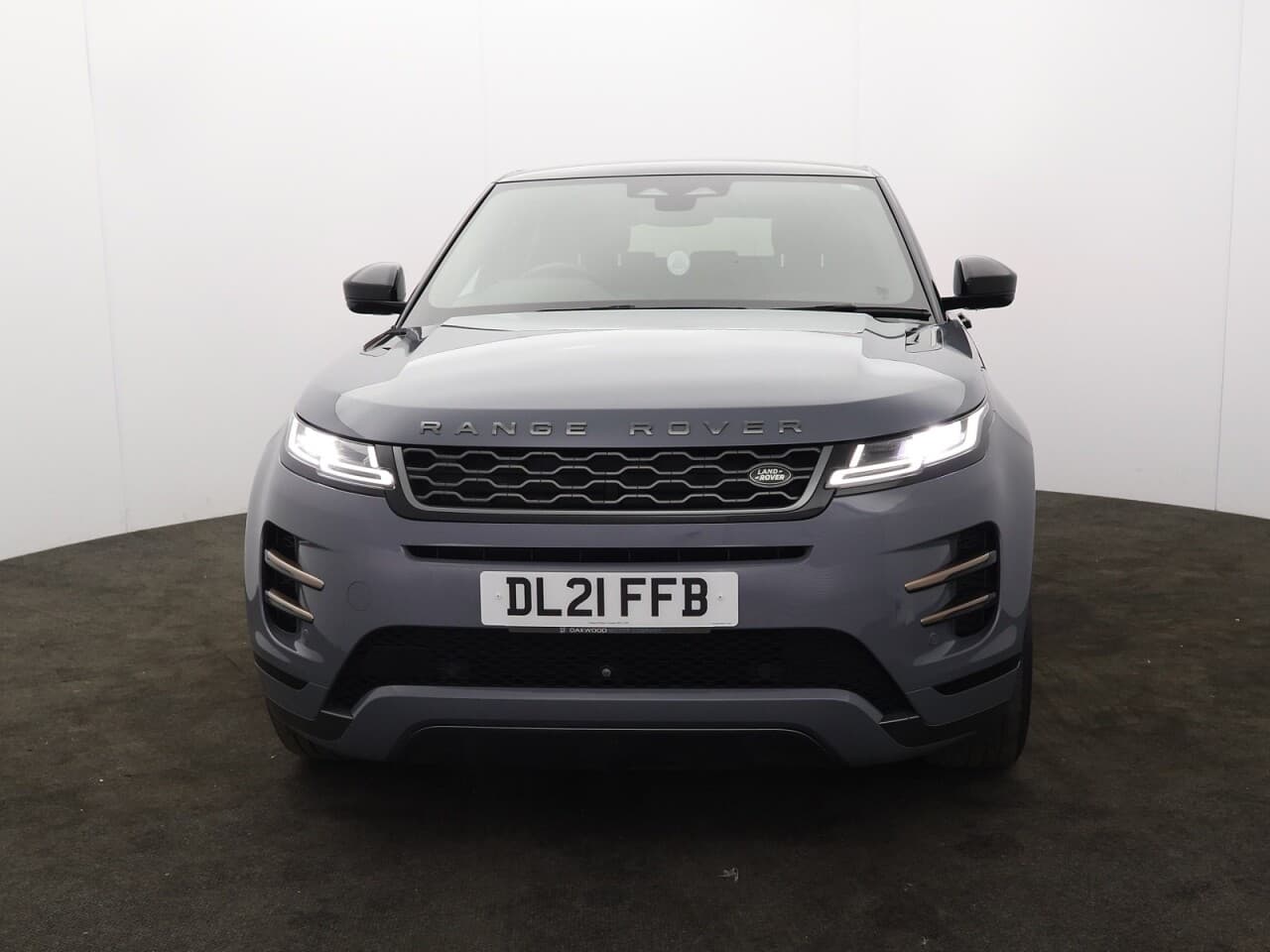 Land Rover Range Rover Evoque 2.0 P250 MHEV R-Dynamic SE — image 4