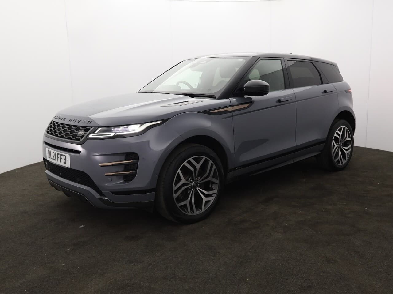 Land Rover Range Rover Evoque 2.0 P250 MHEV R-Dynamic SE — image 5
