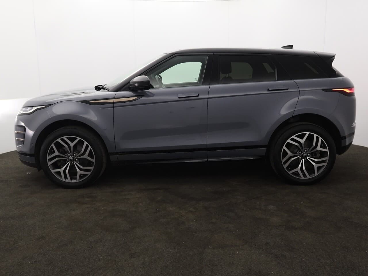 Land Rover Range Rover Evoque 2.0 P250 MHEV R-Dynamic SE — image 6