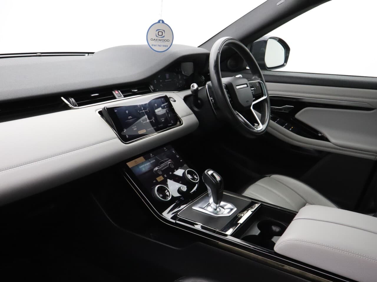 Land Rover Range Rover Evoque 2.0 P250 MHEV R-Dynamic SE — image 45