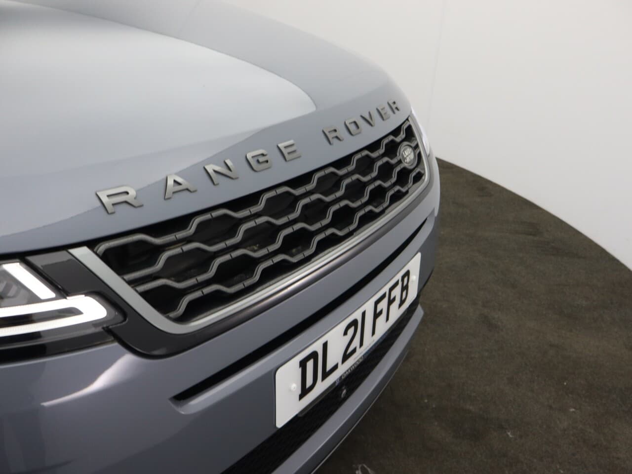 Land Rover Range Rover Evoque 2.0 P250 MHEV R-Dynamic SE — image 60