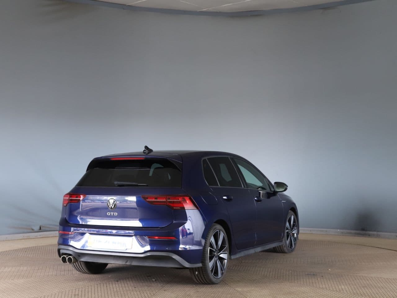 Volkswagen Golf 2.0 TDI GTD — image 8
