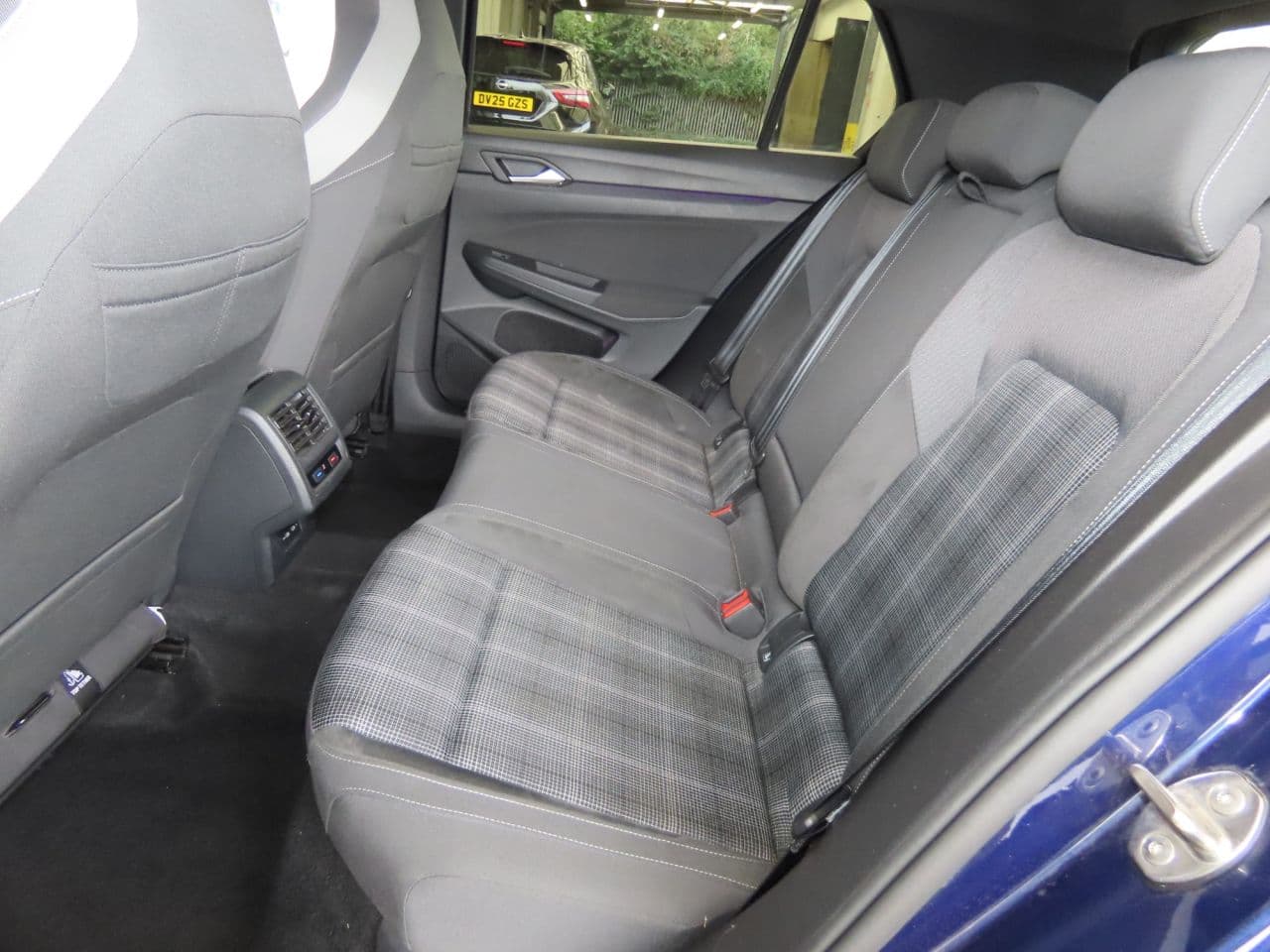 Volkswagen Golf 2.0 TDI GTD — image 12