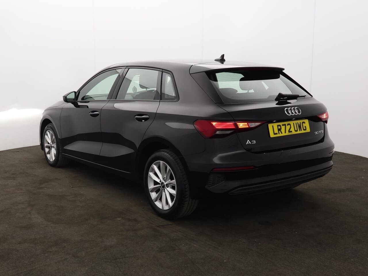 Audi A3 1.0 TFSI 30 Technik Sportback — image 8