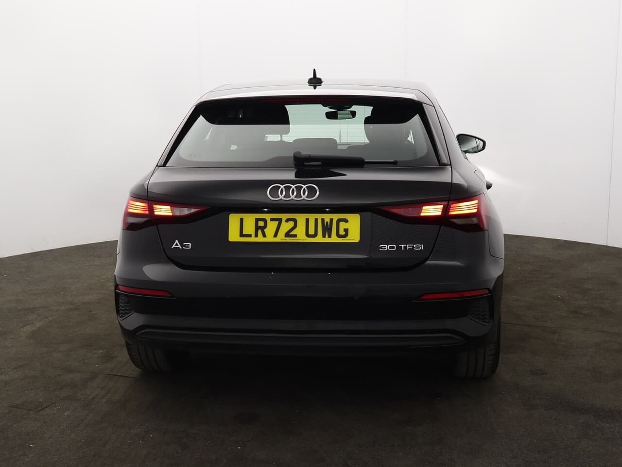 Audi A3 1.0 TFSI 30 Technik Sportback — image 9