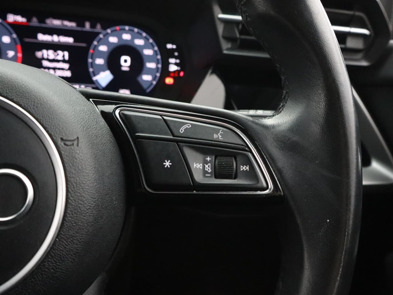 Audi A3 1.0 TFSI 30 Technik Sportback — image 18