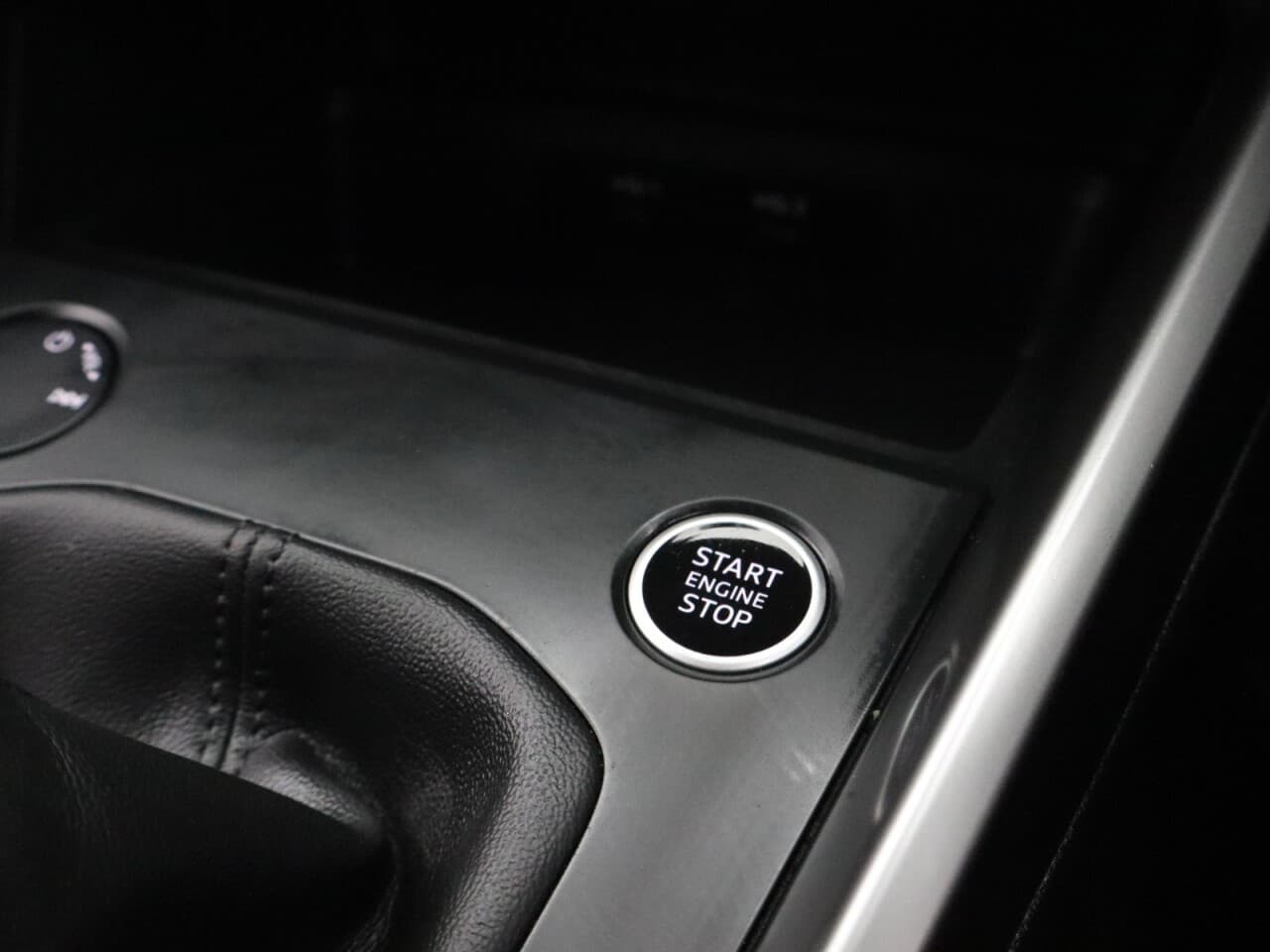 Audi A3 1.0 TFSI 30 Technik Sportback — image 28