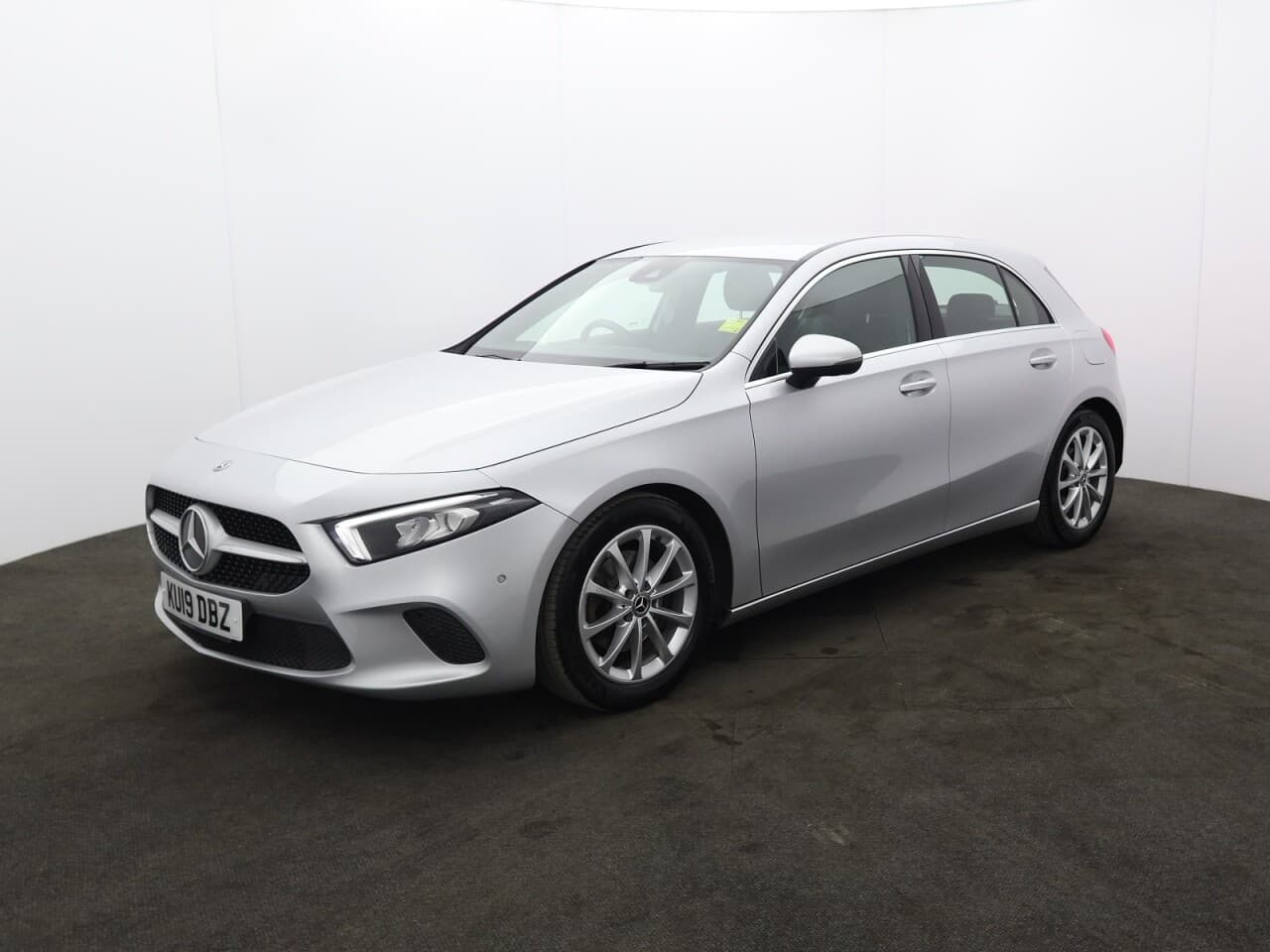 Mercedes-Benz A Class 1.3 A200 Sport (Executive) — image 5