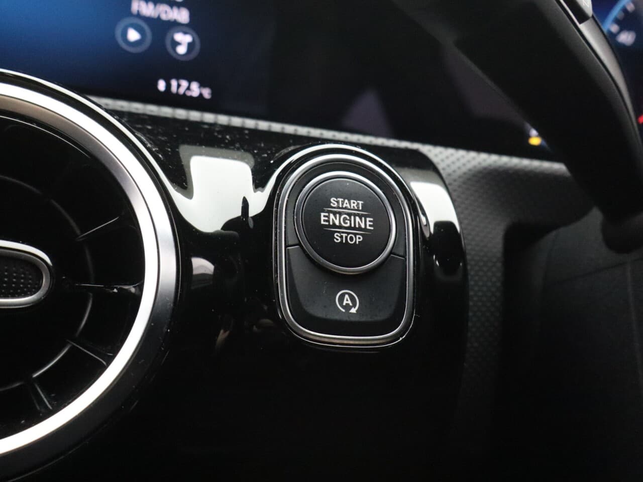 Mercedes-Benz A Class 1.3 A200 Sport (Executive) — image 32