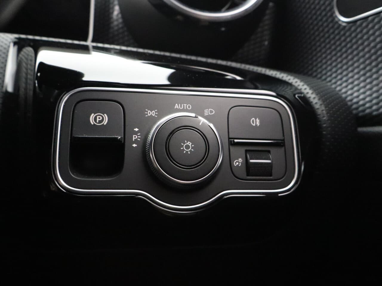 Mercedes-Benz A Class 1.3 A200 Sport (Executive) — image 44