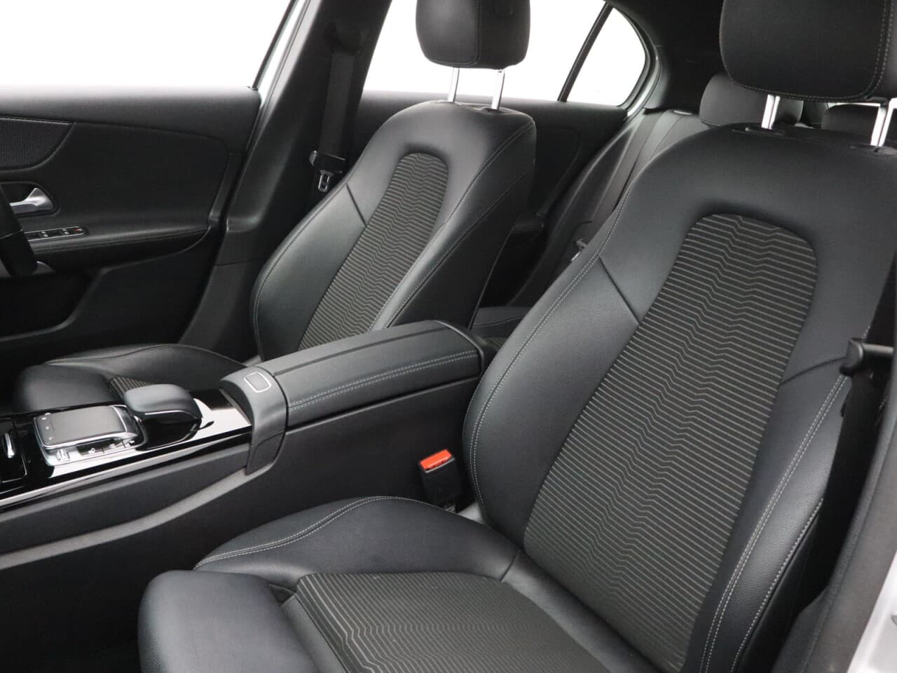 Mercedes-Benz A Class 1.3 A200 Sport (Executive) — image 46