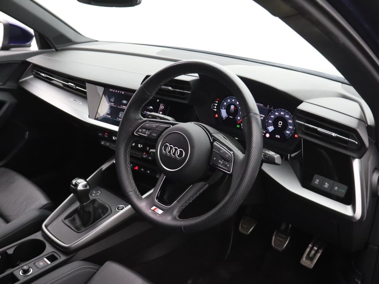 Audi A3 1.5 TFSI 35 S line Technology Pack Sportback — image 14