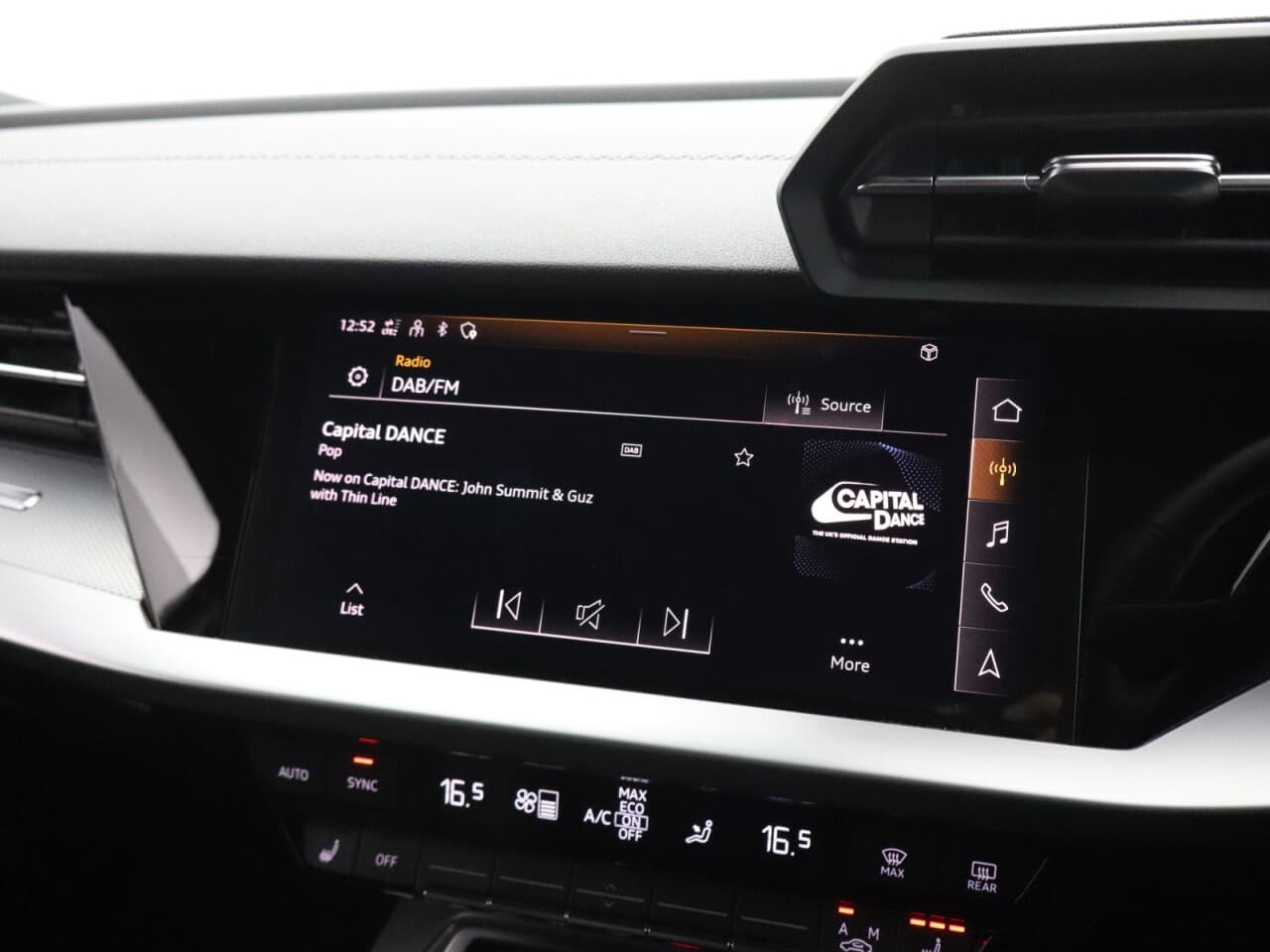 Audi A3 1.5 TFSI 35 S line Technology Pack Sportback — image 37