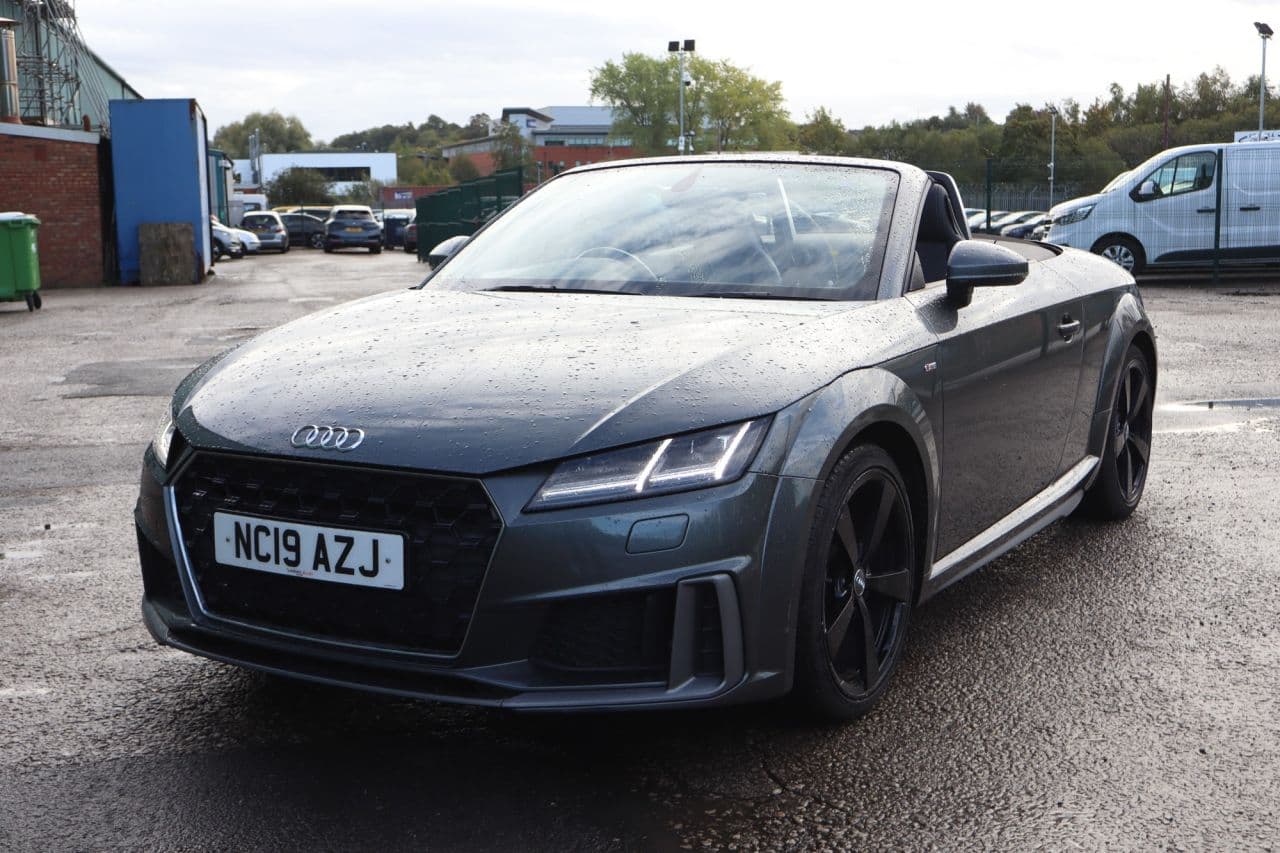 Audi Tt 2.0 TFSI 40 S line Roadster — image 3