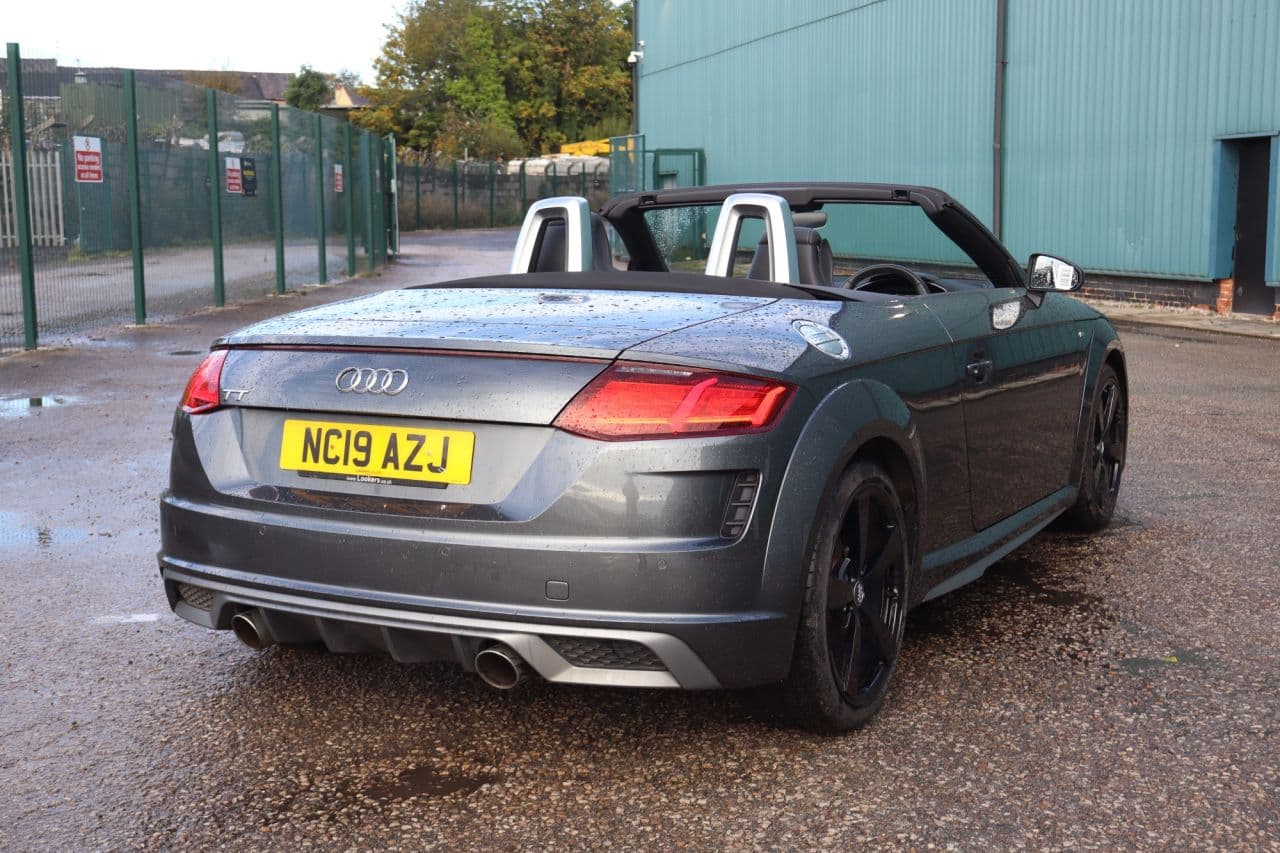 Audi Tt 2.0 TFSI 40 S line Roadster — image 4